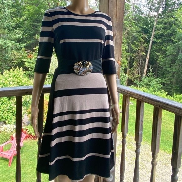 Gabby Skye Black And Beige 3/4 Sleeve Dress Sz 10 - Picture 3 of 16